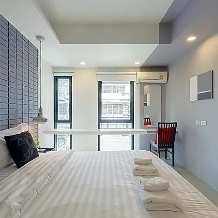 24 Degree Hotel & Hostels